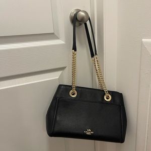 Brand new coach bag with a lot of space for your personal stuff